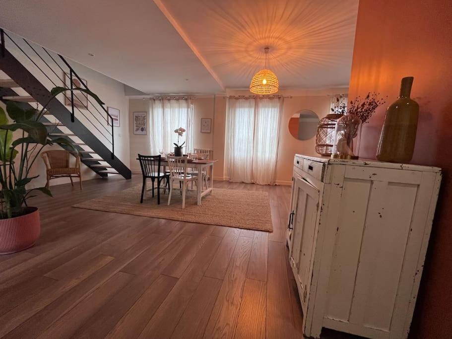 Le Saint Pierre Grand Duplex Hyper Centre, Port Caen Apartment Ngoại thất bức ảnh